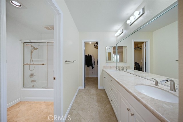 Detail Gallery Image 11 of 38 For 4852 Cabana Dr #104,  Huntington Beach,  CA 92649 - 2 Beds | 2 Baths