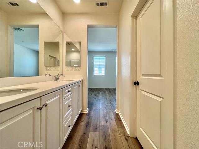 Detail Gallery Image 18 of 20 For 3275 E Midsummer Privado #4,  Ontario,  CA 91762 - 3 Beds | 2/1 Baths