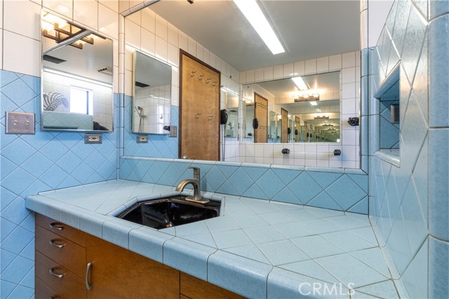 Detail Gallery Image 62 of 78 For 2405 Tustin Ave, Costa Mesa,  CA 92627 - 5 Beds | 4/1 Baths
