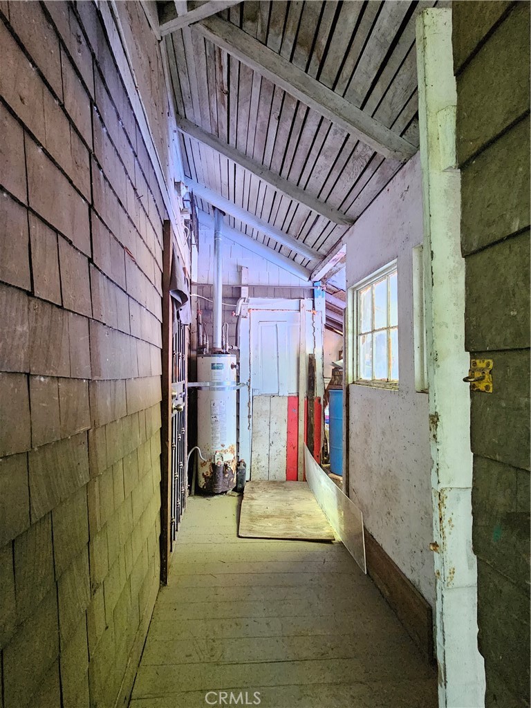 https://media.crmls.org/medias/7e853ab3-b647-414a-8964-baa4cb5ef041.jpg?preset=X-Large