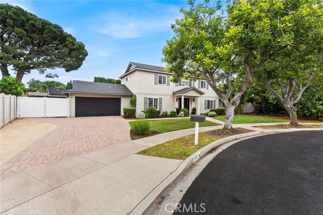 1161 Ravencrest Road, North Tustin CA: https://media.crmls.org/medias/7e870625-458e-40a0-b588-0cc1cf7cfb2f.jpg