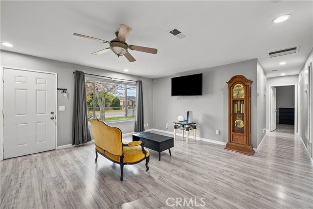 Detail Gallery Image 10 of 41 For 40258 168th St, Palmdale,  CA 93591 - 3 Beds | 2 Baths