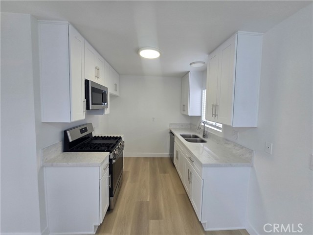 16701 Sims Lane, Huntington Beach CA: https://media.crmls.org/medias/7e89099e-b7b2-4c0f-b00d-bb833392f631.jpg