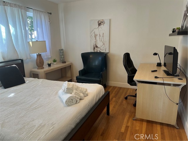 Detail Gallery Image 12 of 16 For 16816 Halper, Encino,  CA 91436 - 3 Beds | 2 Baths