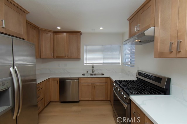 Detail Gallery Image 7 of 49 For 2800 Plaza Del Amo #177,  Torrance,  CA 90503 - 3 Beds | 3 Baths