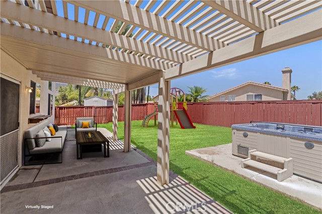 9510 Nickellaus Court, Corona CA: https://media.crmls.org/medias/7e89c894-540c-43bb-bf6e-e9df67fcc599.jpg