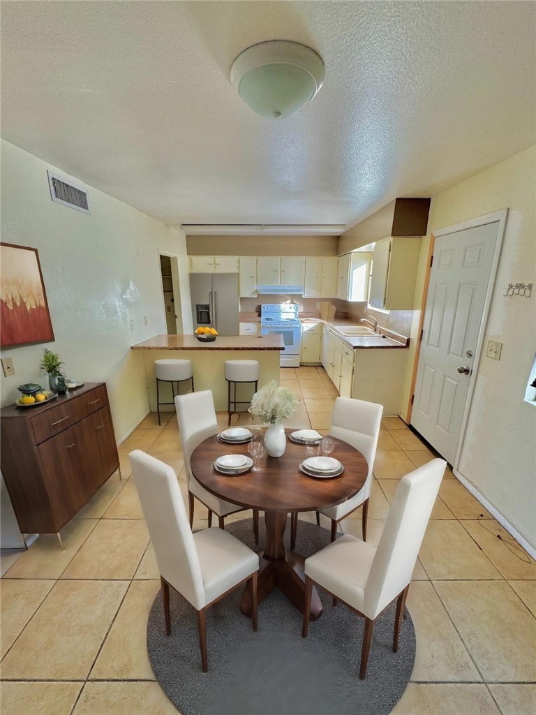 Detail Gallery Image 2 of 8 For 1060 N Lovekin Bld #2,  Blythe,  CA 92225 - 3 Beds | 1/1 Baths