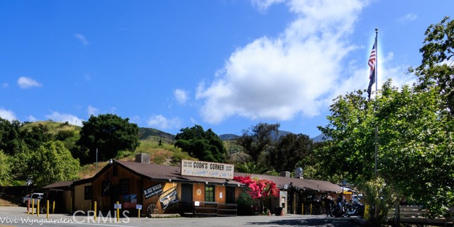 19041 Live Oak Canyon Road, Trabuco Canyon CA: https://media.crmls.org/medias/7e8a2dc9-2c6a-4ca4-a8a6-eadf181b4575.jpg