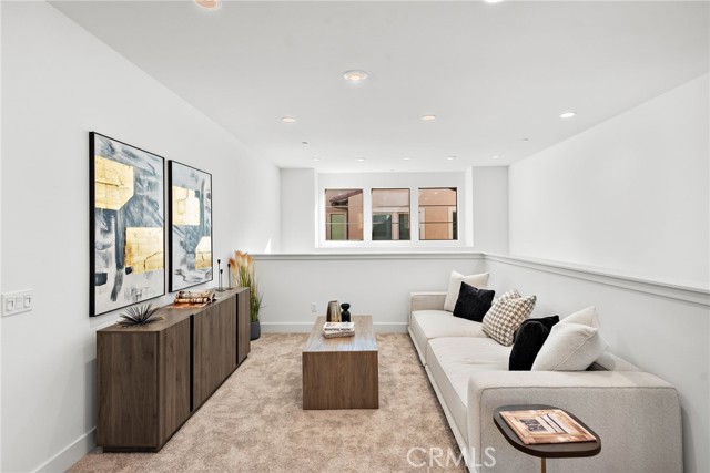 Detail Gallery Image 16 of 31 For 215 Sutters Mill, Irvine,  CA 92602 - 4 Beds | 4/1 Baths