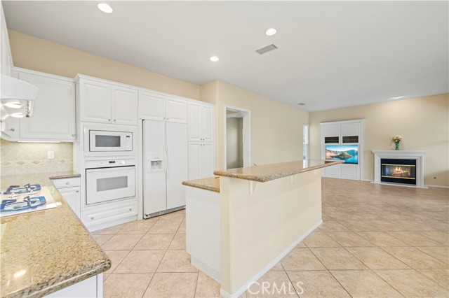 Detail Gallery Image 10 of 67 For 23761 Hickory Ct, Valencia,  CA 91354 - 3 Beds | 2 Baths