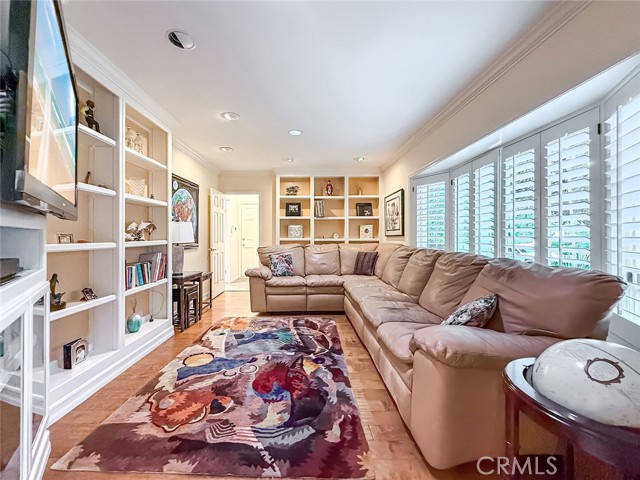 17512 Superior Street photo 28