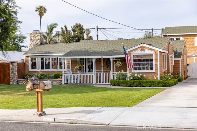 Detail Gallery Image 1 of 1 For 274 E 19th St, Costa Mesa,  CA 92627 - 3 Beds | 2 Baths