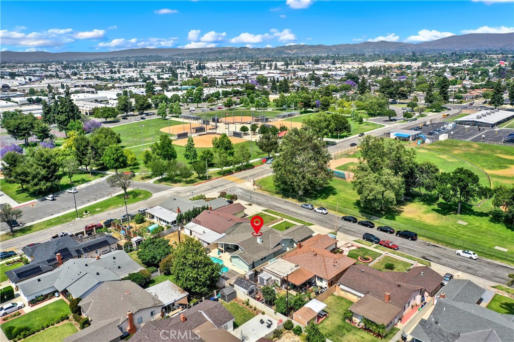 MLS #OC25128179 img 44