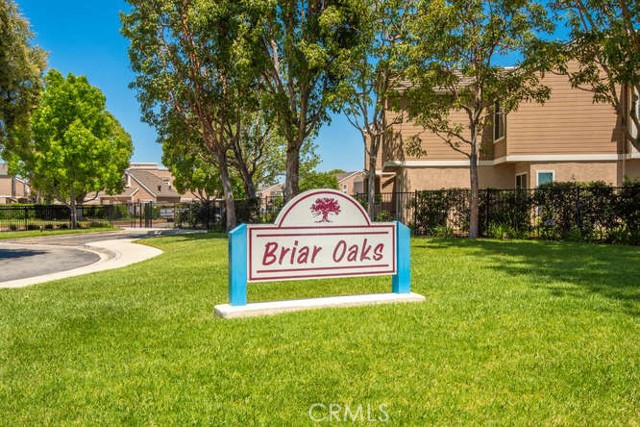 Image 41 of 42 For 10430 Briar Oaks Drive D