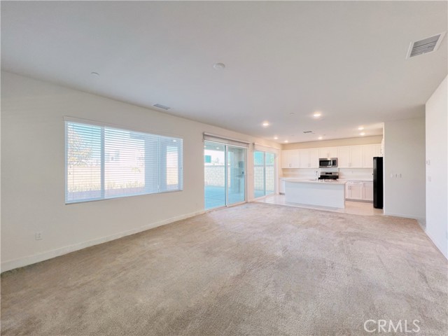 Detail Gallery Image 7 of 25 For 4664 S Piper Way, Ontario,  CA 91762 - 4 Beds | 3 Baths