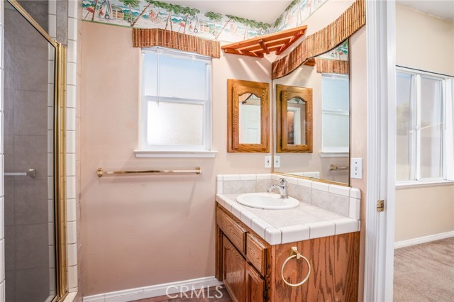 3400 Medallion Rose Avenue, Bakersfield CA: https://media.crmls.org/medias/7e8ed8fb-e160-4cc1-b3e2-a21b2747a294.jpg