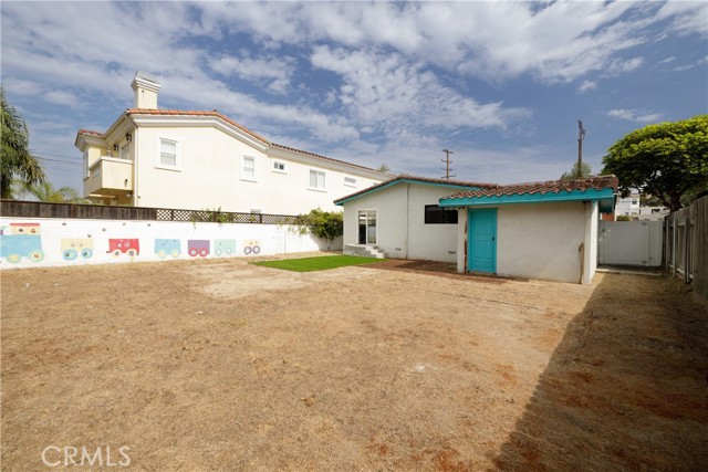 207 Aviation Boulevard, Manhattan Beach, California 90266, 2 Bedrooms Bedrooms, ,1 BathroomBathrooms,Residential,For Sale,Aviation,SB25176505 207 Aviation Boulevard, Manhattan Beach, California 90266, 2 Bedrooms Bedrooms, ,1 BathroomBathrooms,Residential,For Sale,Aviation,SB25176505