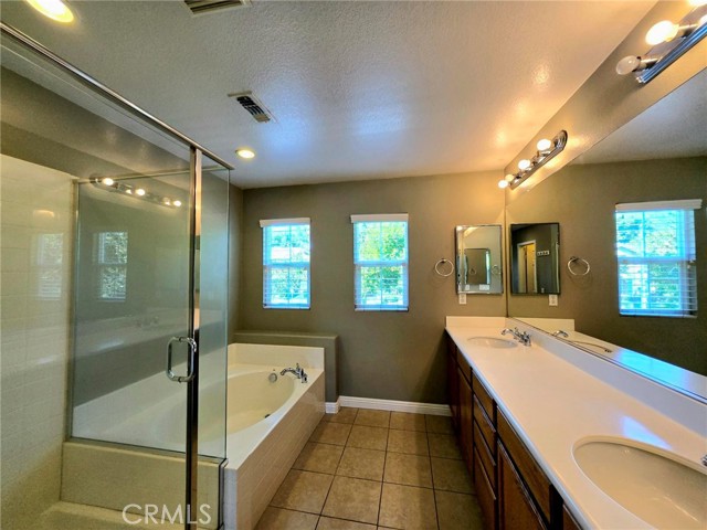 Detail Gallery Image 14 of 26 For 1750 E D St, Ontario,  CA 91764 - 3 Beds | 2/1 Baths
