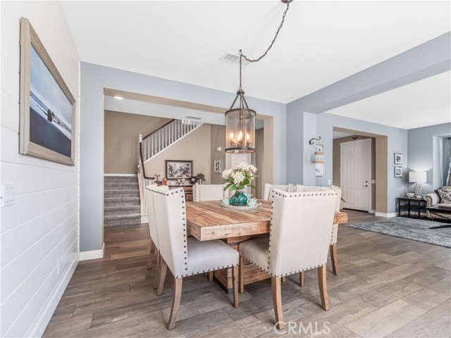 12820 Excalibur Drive, Eastvale CA: https://media.crmls.org/medias/7e8fd658-2dff-4077-bcac-291bbd9cac71.jpg