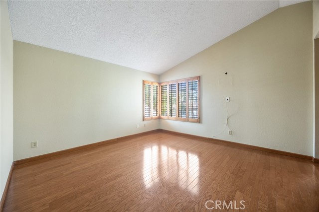 5795 Blackbird Lane, La Verne CA: https://media.crmls.org/medias/7e9016a7-bfdc-4b2e-9972-7584f159a7d8.jpg