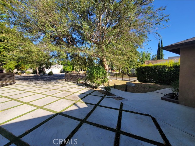 Detail Gallery Image 39 of 40 For 5939 Vanalden Ave, Tarzana,  CA 91356 - 3 Beds | 2 Baths