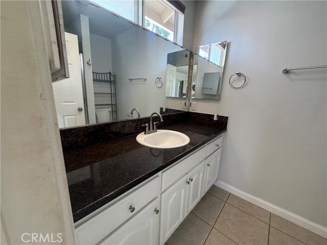 210 E Renwick Road, Glendora CA: https://media.crmls.org/medias/7e902cf3-0a3b-4673-b039-fc0675704d00.jpg