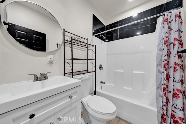 Detail Gallery Image 38 of 47 For 7044 Nestle Ave, Reseda,  CA 91335 - 4 Beds | 3 Baths