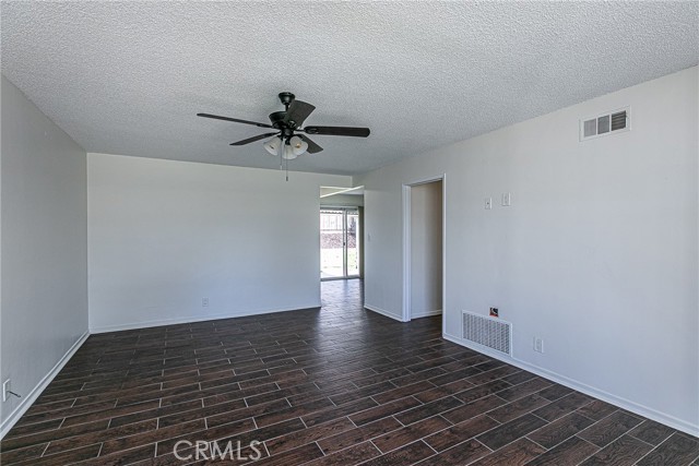Detail Gallery Image 6 of 30 For 5432 Orcutt, Santa Maria,  CA 93455 - 3 Beds | 2 Baths