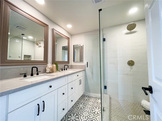 Detail Gallery Image 14 of 26 For 18857 Darter Dr, Canyon Country,  CA 91351 - 3 Beds | 2 Baths