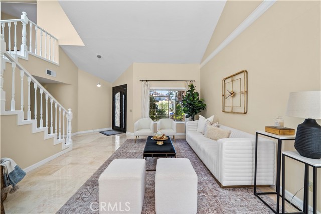 Detail Gallery Image 8 of 60 For 25009 Wintergreen Ct, Stevenson Ranch,  CA 91381 - 4 Beds | 3 Baths