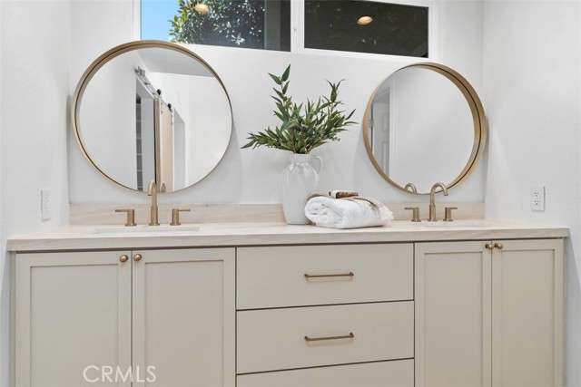 317 Calle Familia, San Clemente CA: https://media.crmls.org/medias/7e9241a8-c496-4459-bad4-7a1925d79478.jpg