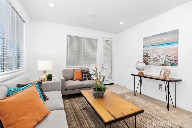 Detail Gallery Image 12 of 45 For 501 Embrook, West Covina,  CA 91791 - 4 Beds | 3 Baths