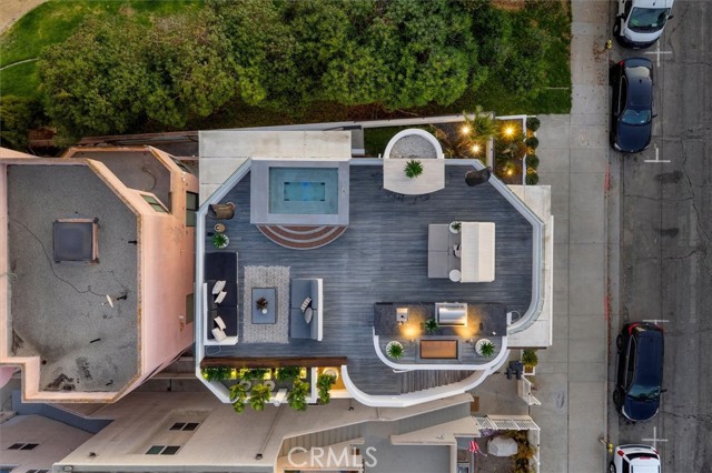 36 15th Street, Hermosa Beach CA: https://media.crmls.org/medias/7e955fb6-8670-4d26-9aa4-68111aded5ec.jpg