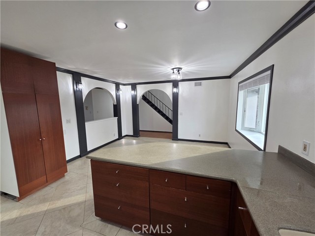 Detail Gallery Image 5 of 29 For 16732 Busby Ln, Huntington Beach,  CA 92647 - 4 Beds | 2 Baths