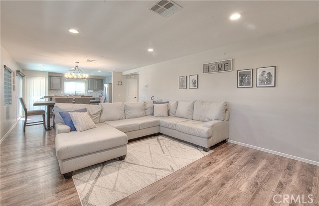29428 Bamboo Court, Winchester CA: https://media.crmls.org/medias/7e969ee5-1e35-4d7c-b057-91a4769612b6.jpg