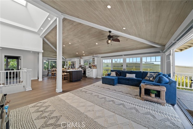 Detail Gallery Image 19 of 70 For 1044 Noria St, Laguna Beach,  CA 92651 - 4 Beds | 3/1 Baths