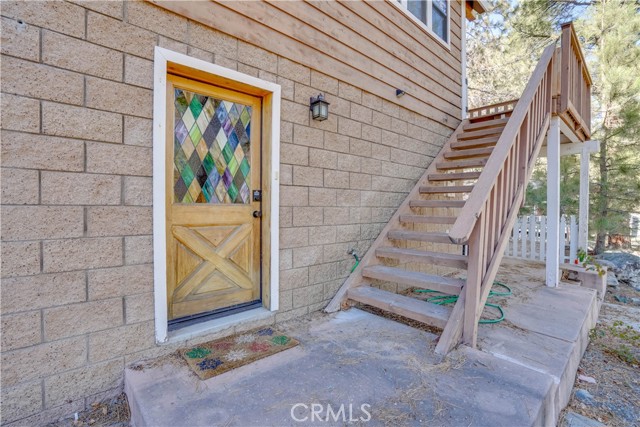 Detail Gallery Image 7 of 53 For 1719 Thrush Rd, Wrightwood,  CA 92397 - 3 Beds | 2/1 Baths