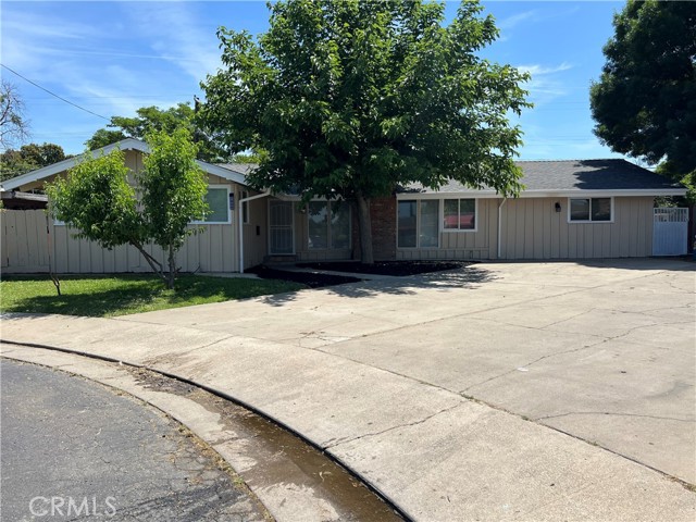 Detail Gallery Image 1 of 6 For 1620 Bette St, Merced,  CA 95341 - 5 Beds | 2 Baths