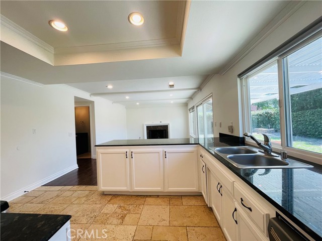 5815 Calmfield Avenue, Agoura Hills CA: https://media.crmls.org/medias/7e97ff69-6d23-4c7b-b61c-3989ffe8e7f3.jpg