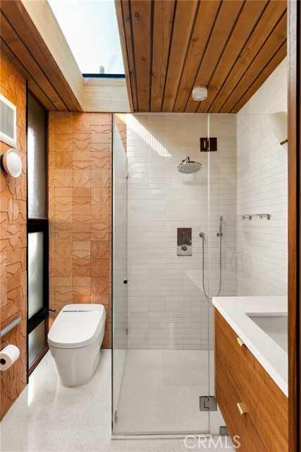 Detail Gallery Image 18 of 32 For 1515 N Tigertail, Los Angeles,  CA 90049 - 3 Beds | 2/1 Baths