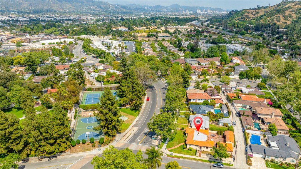 1422 W Riverside DriveBurbank img 14