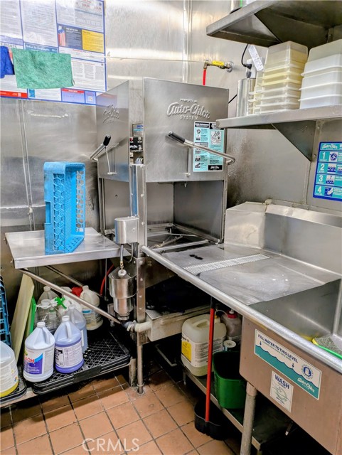  Commercial for Sale in Encino, California
