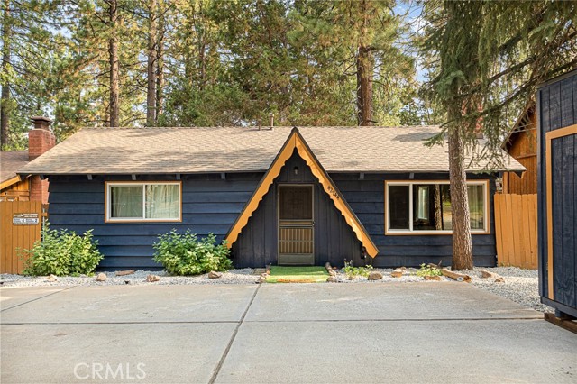 Detail Gallery Image 2 of 33 For 42744 La Placida, Big Bear Lake,  CA 92315 - 2 Beds | 1 Baths