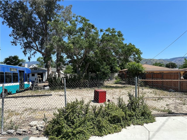 7591 A Cunningham, Highland CA: https://media.crmls.org/medias/7e9a217d-3b04-4eb6-97cc-b2d3e49772f6.jpg
