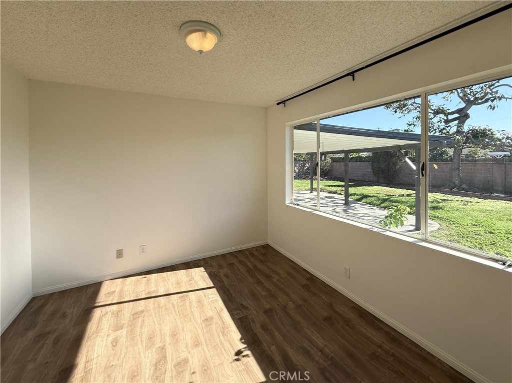 MLS #OC25274562 image #8