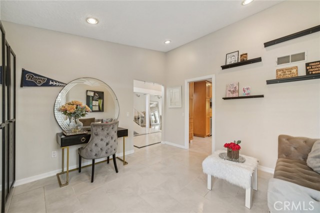 Detail Gallery Image 20 of 40 For 17675 Rainglen, Huntington Beach,  CA 92649 - 3 Beds | 2/1 Baths