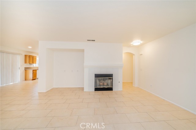 Detail Gallery Image 12 of 42 For 13686 Sylvan Oaks Rd, Victorville,  CA 92392 - 3 Beds | 2 Baths