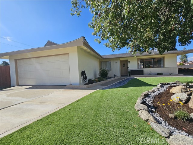 Detail Gallery Image 2 of 18 For 11981 Franklin St, Moreno Valley,  CA 92557 - 3 Beds | 2 Baths