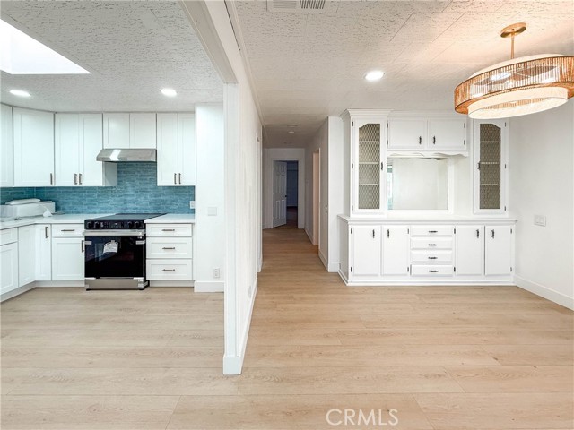 Detail Gallery Image 5 of 13 For 903 Santa Teresa, Hemet,  CA 92545 - 2 Beds | 2 Baths