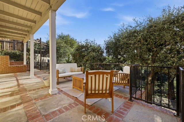 1731 La Cresta Drive photo 49